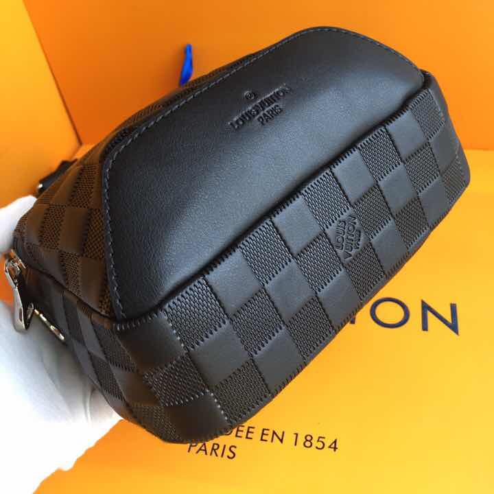 Louis Vuitton Black Argyle Bag - 