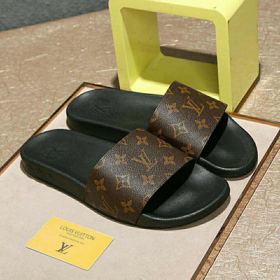 Louis Vuitton Monogram Slippers - 