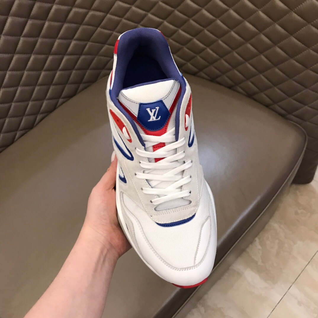 Louis Vuitton Men's Sneaker  - 