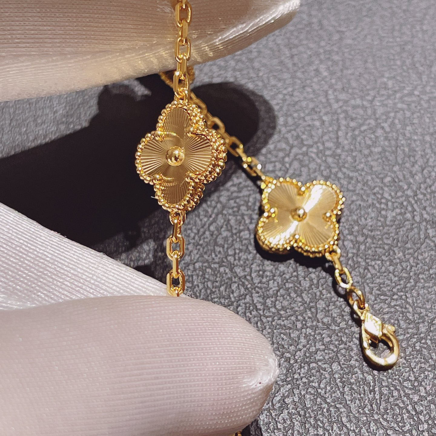 Van Cleef & Arpels Vintage Alhambra bracelet, 5 motifs - 