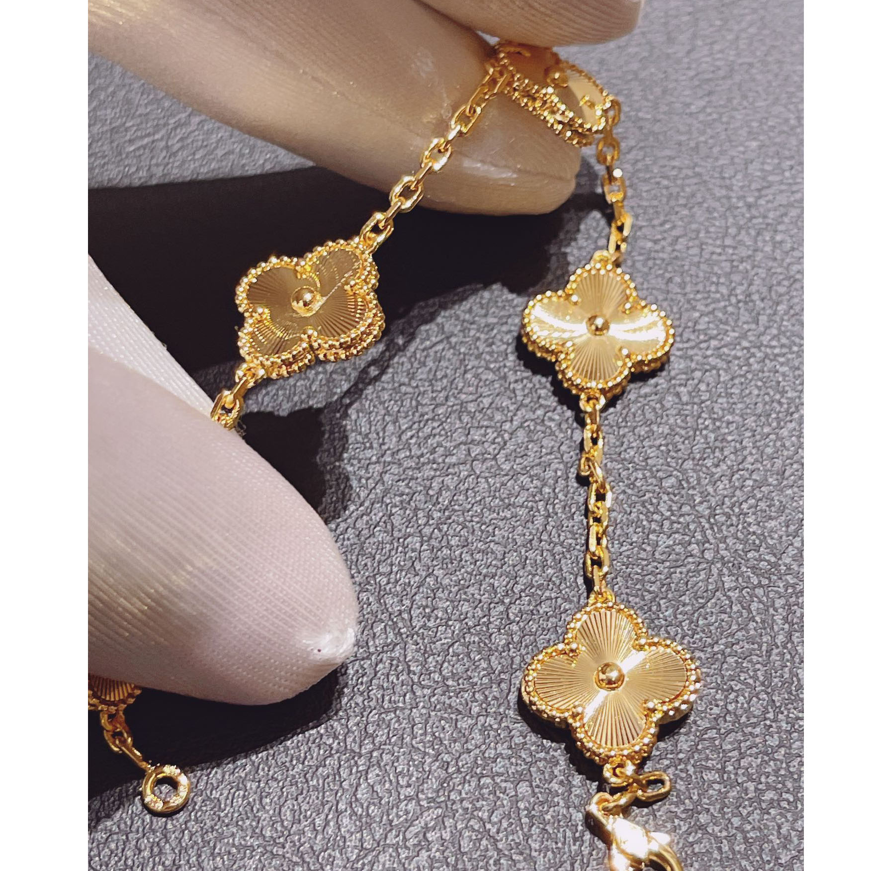 Van Cleef & Arpels Vintage Alhambra bracelet, 5 motifs - 