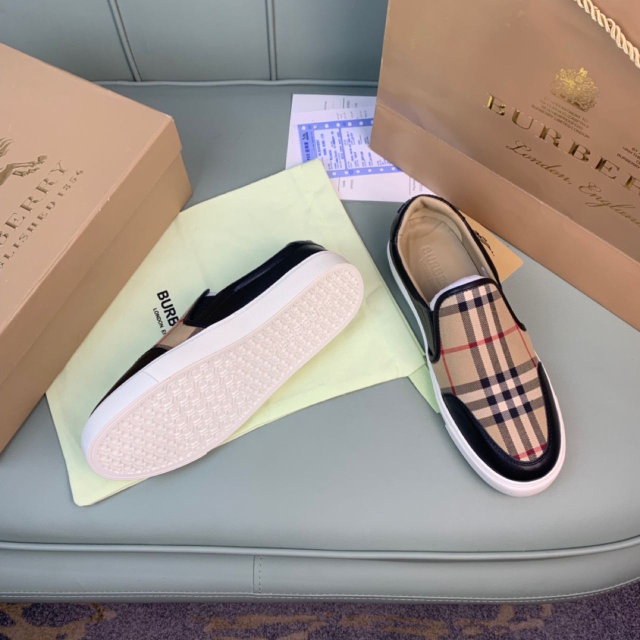Burberry Vintage Check Loafers   - 