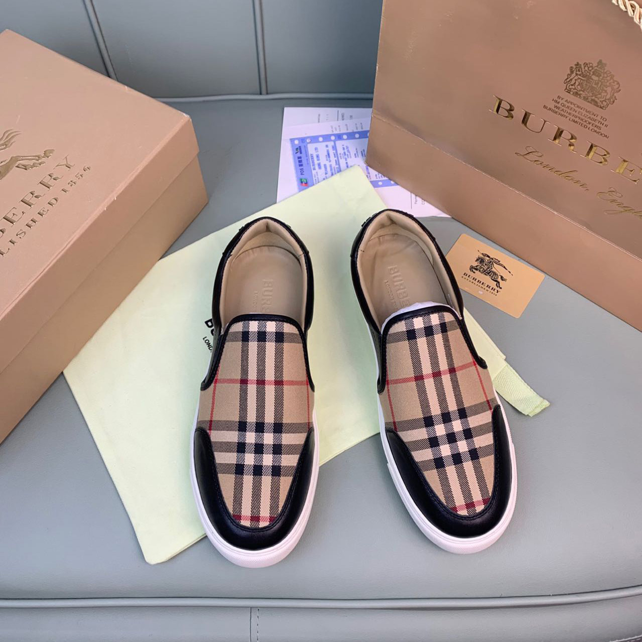 Burberry Vintage Check Loafers   - 