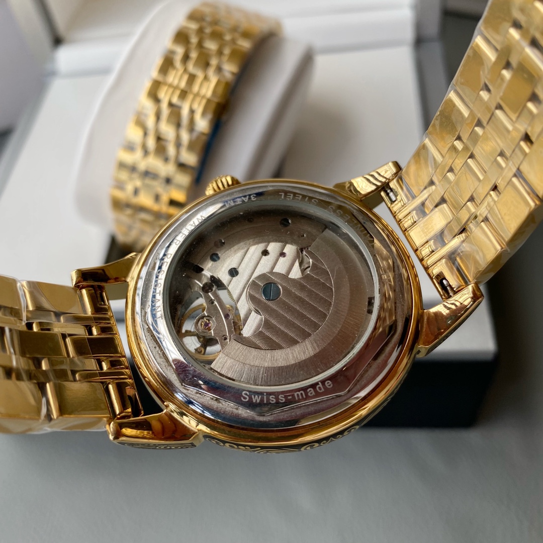 Cartier Watch 46mm - 