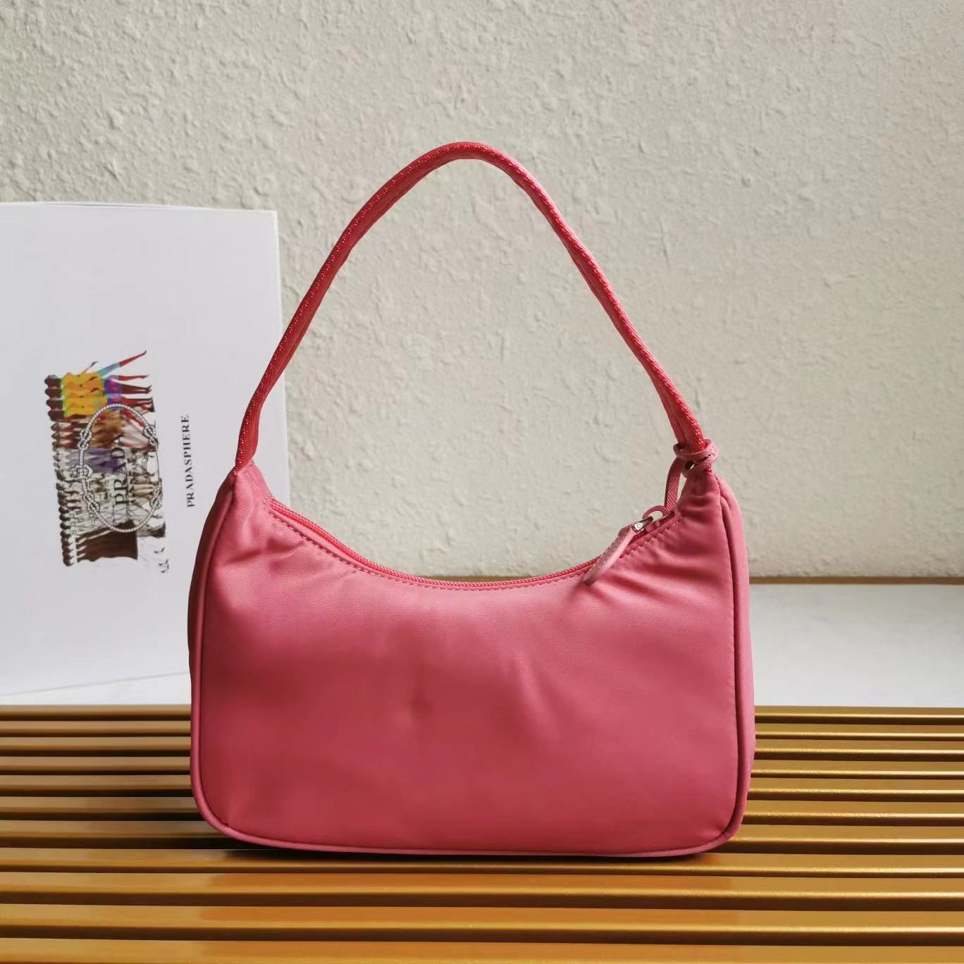 Prada Logo Shoulder  Bag (23-13-5cm) - 