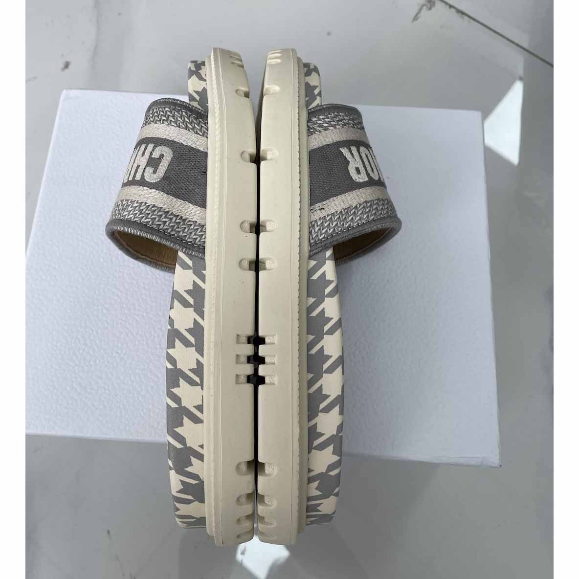 Dior Women Slide Sandals - 
