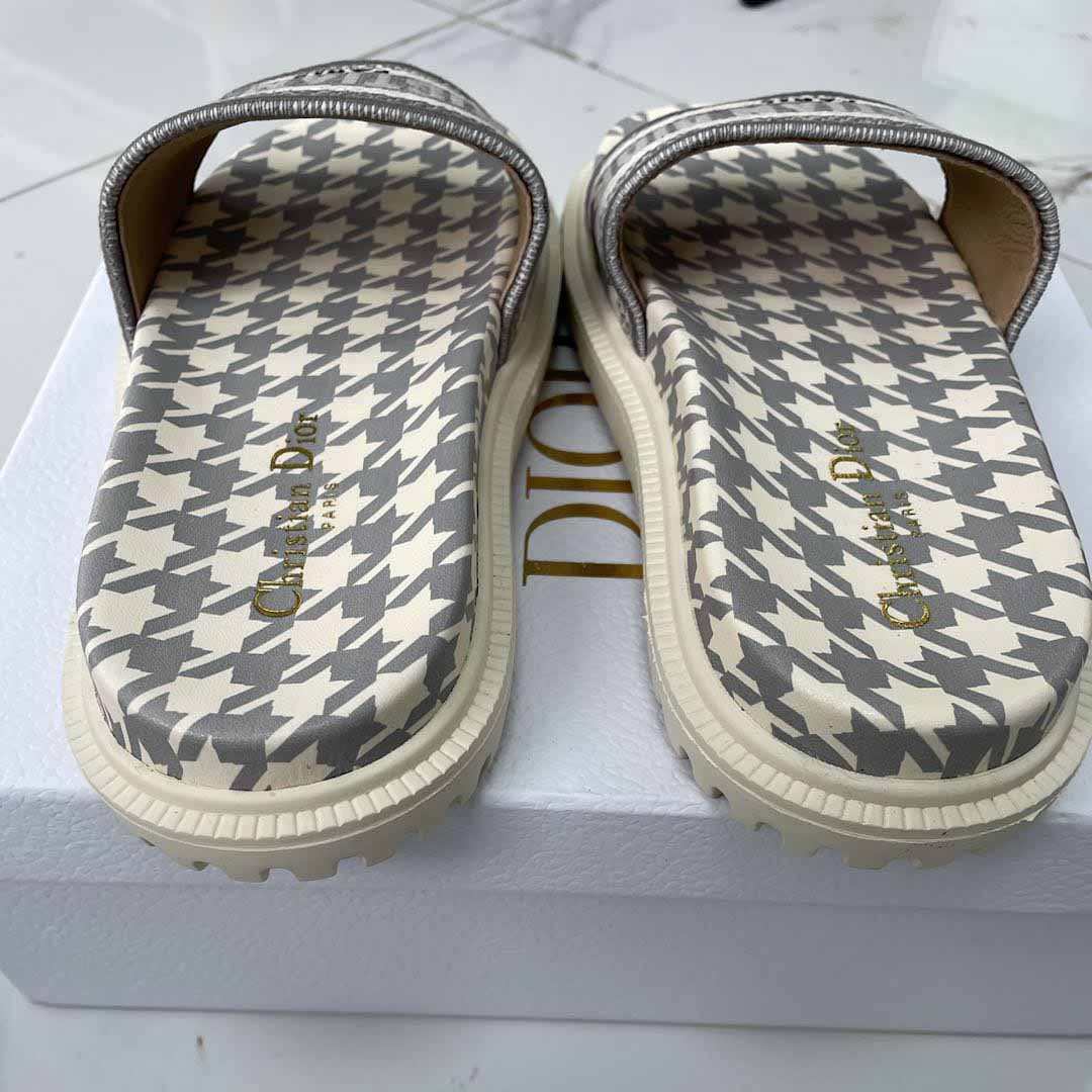 Dior Women Slide Sandals - 