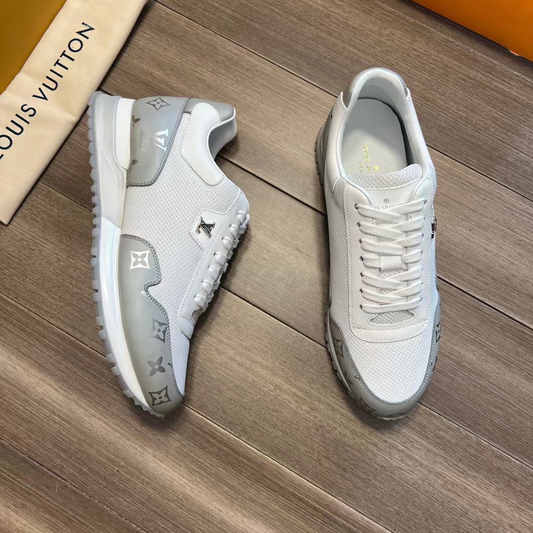 Louis Vuitton Logo Sneaker - 