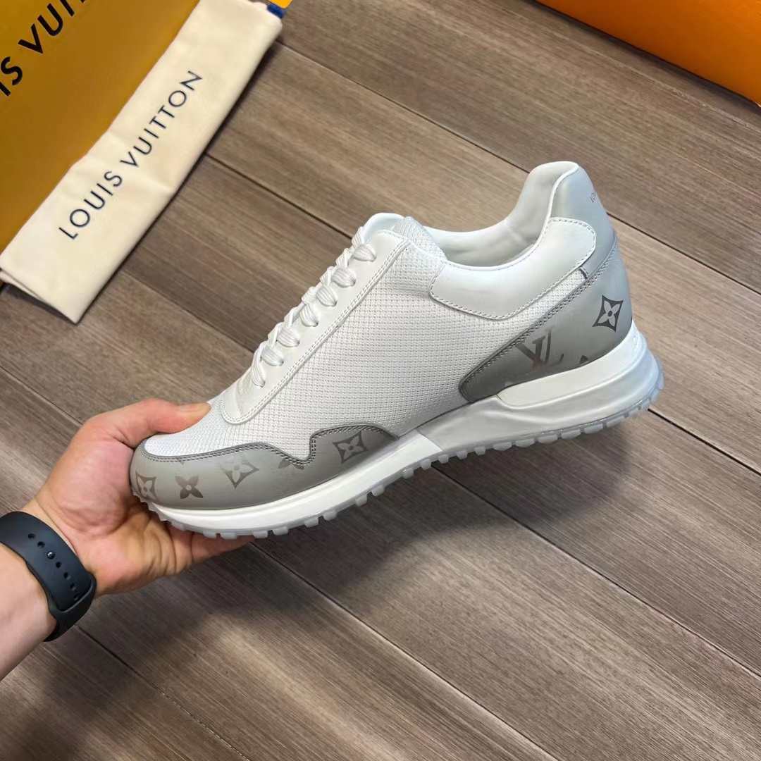 Louis Vuitton Logo Sneaker - 