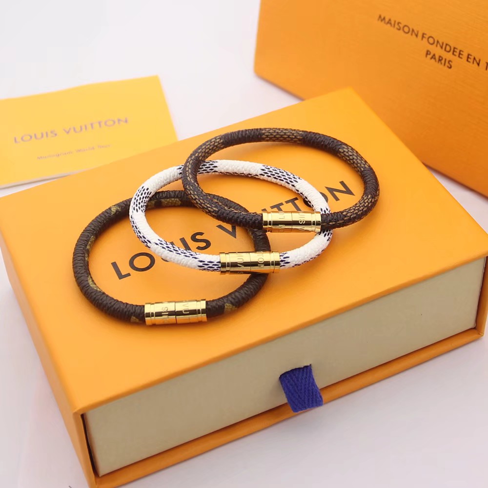 Louis Vuitton Bracelet - 