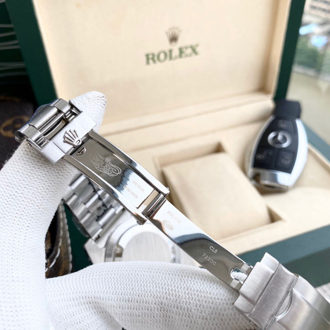 Rolex High Quality Oyster Perpetua Dark Green Dial Watch - 