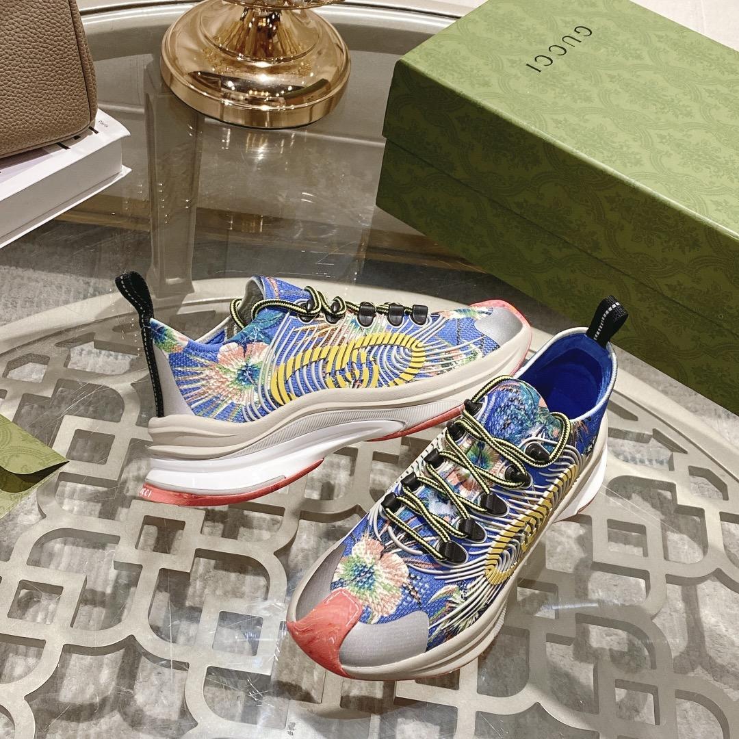 Gucci Run Floral Sneaker - 
