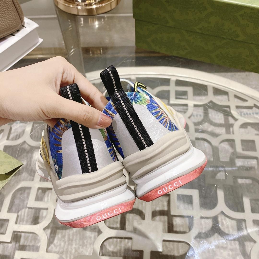 Gucci Run Floral Sneaker - 