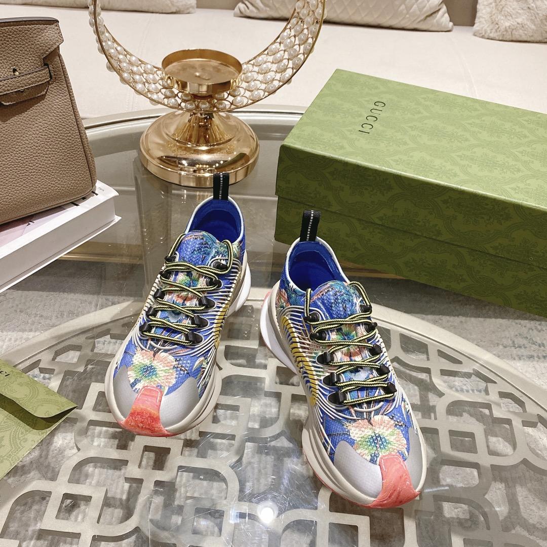 Gucci Run Floral Sneaker - 