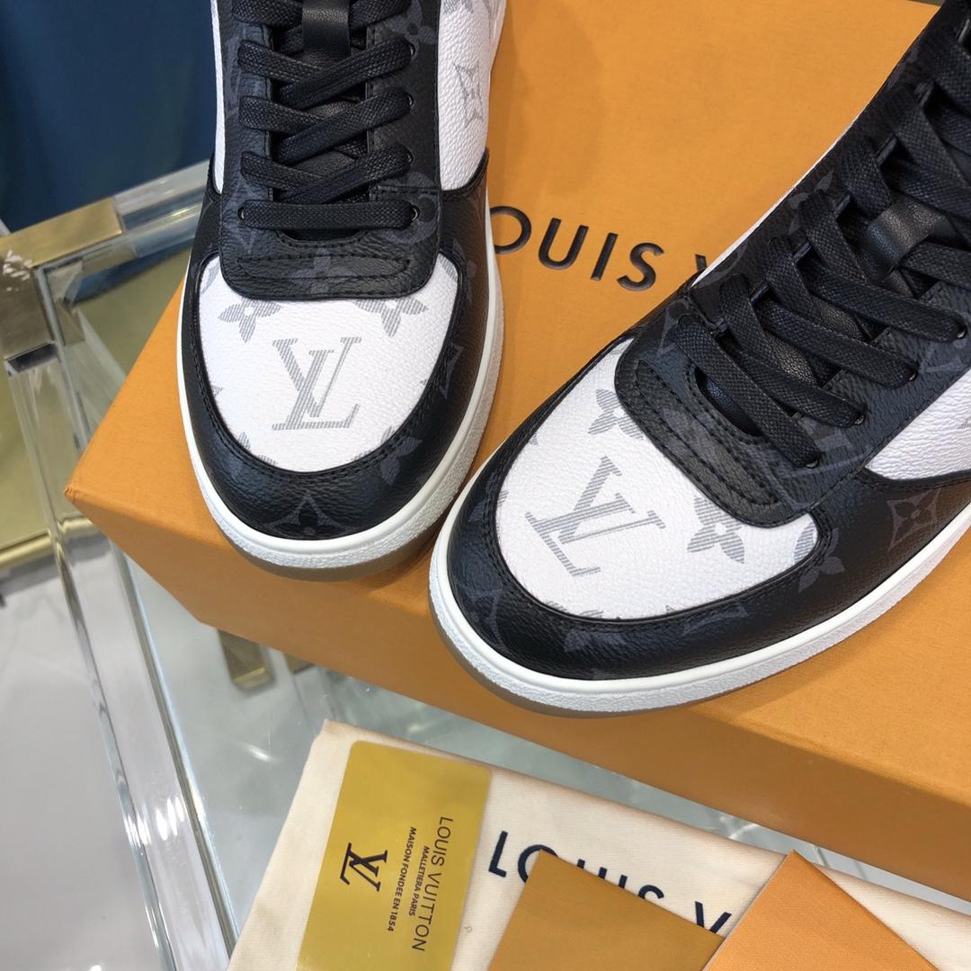 Louis Vuitton Rivoli Sneaker Boot    1A44VT - 
