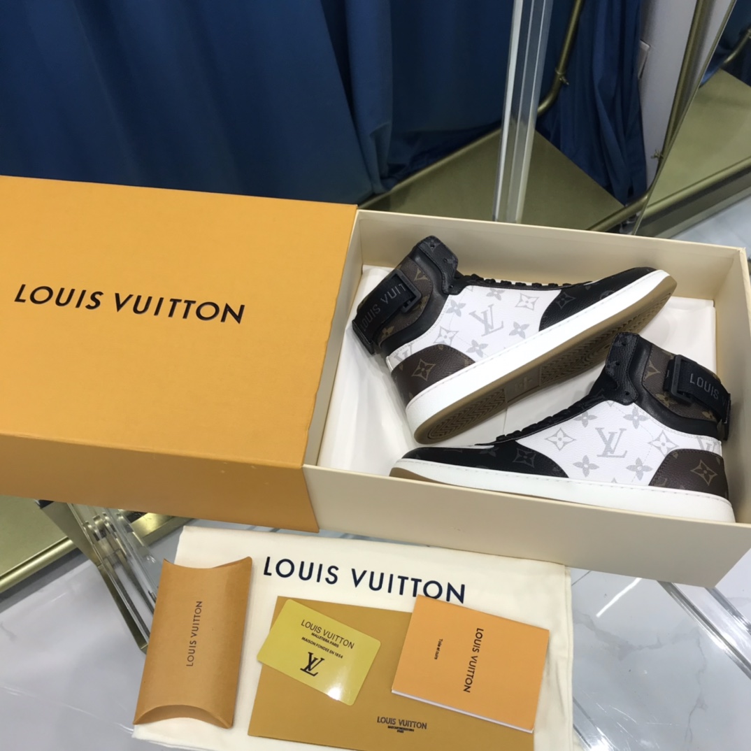 Louis Vuitton Rivoli Sneaker Boot    1A44VT - 
