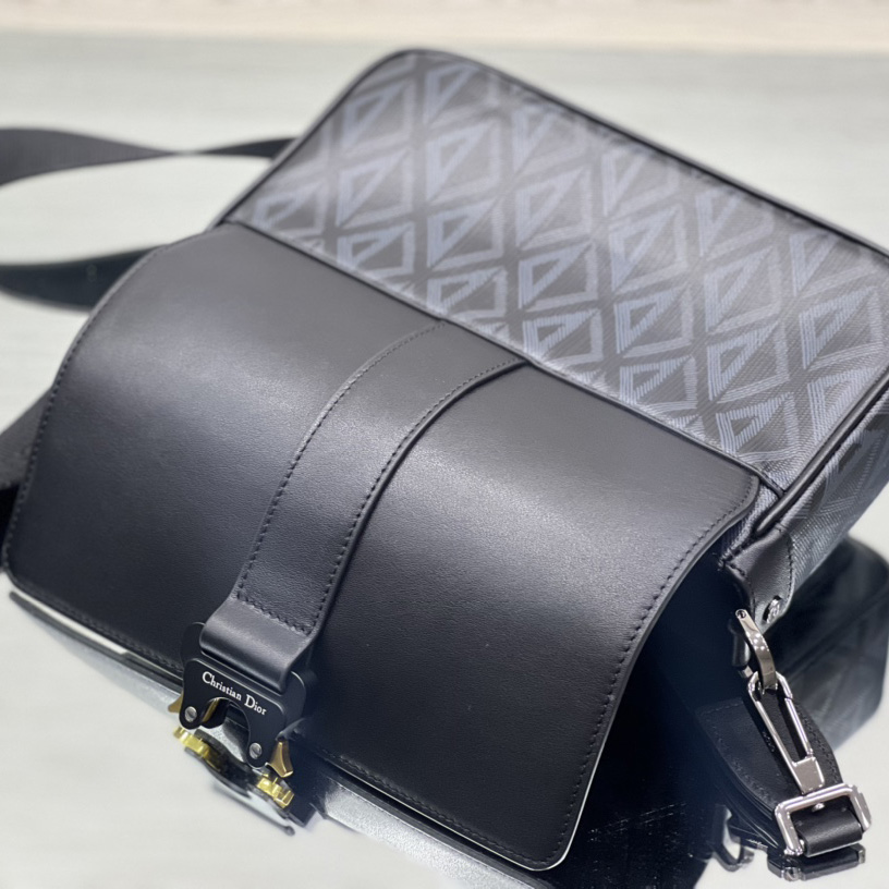 Dior Hit The Road Bag With Strap - 