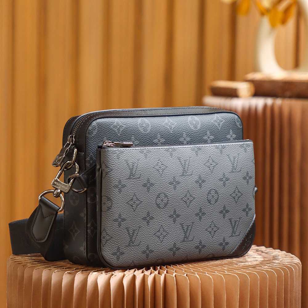 Louis Vuitton Trio Messenger Bag (25*18.5*7cm)     M69443 - 