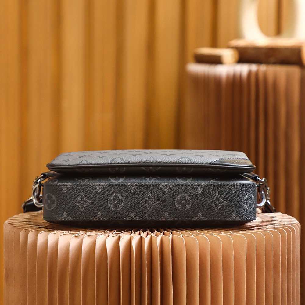 Louis Vuitton Trio Messenger Bag (25*18.5*7cm)     M69443 - 
