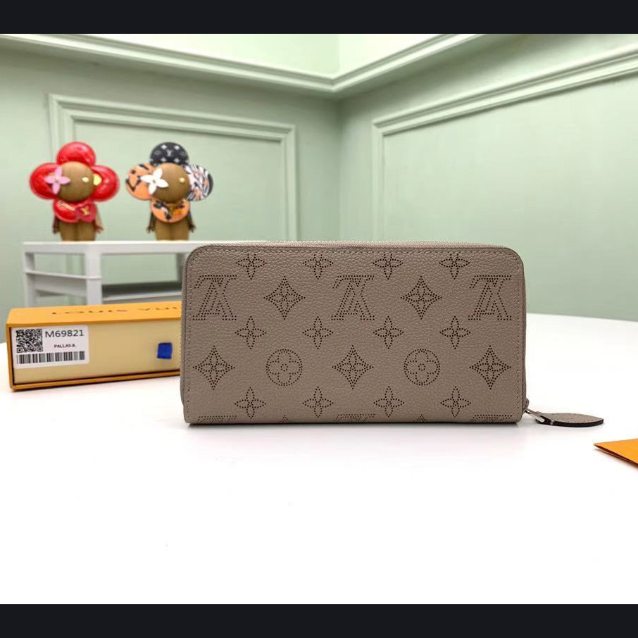Louis Vuitton Zippy Wallet(19.5-10.5-2.5CM)     M69821 - 
