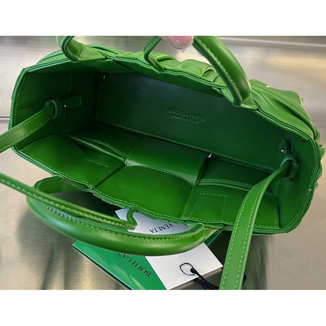 Bottega Veneta Mini Arco Tote Bag - 