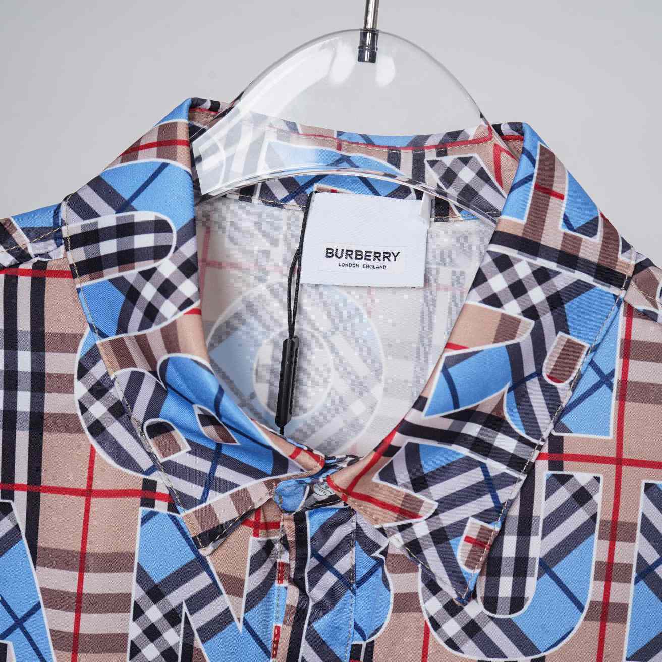 Burberry Vintage Check Logo Short Sleeve Shirt & Shorts - DesignerGu