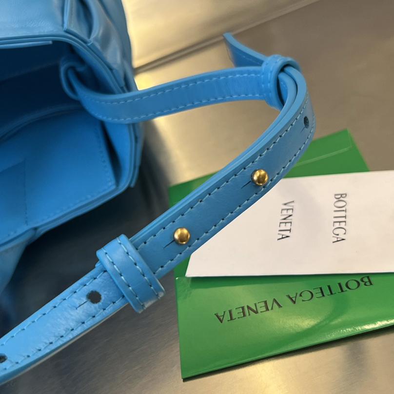 Bottega Veneta Mini Arco Tote Bag - 
