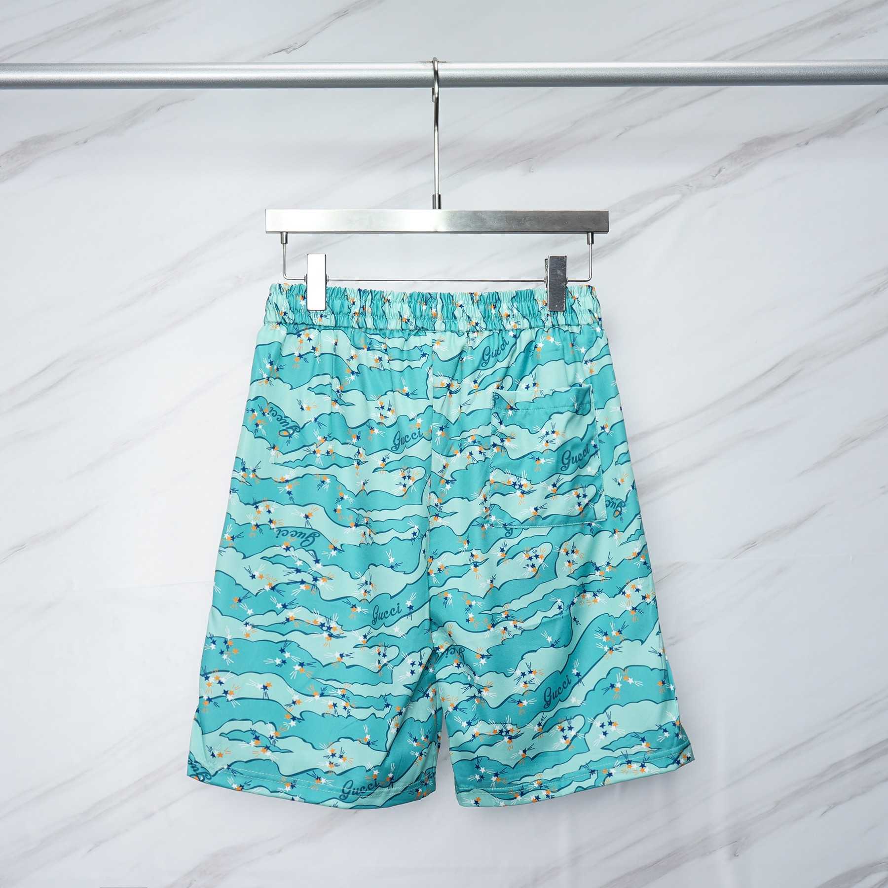 Gucci Lovelight Viscose Bowling Shirt & Shorts - 