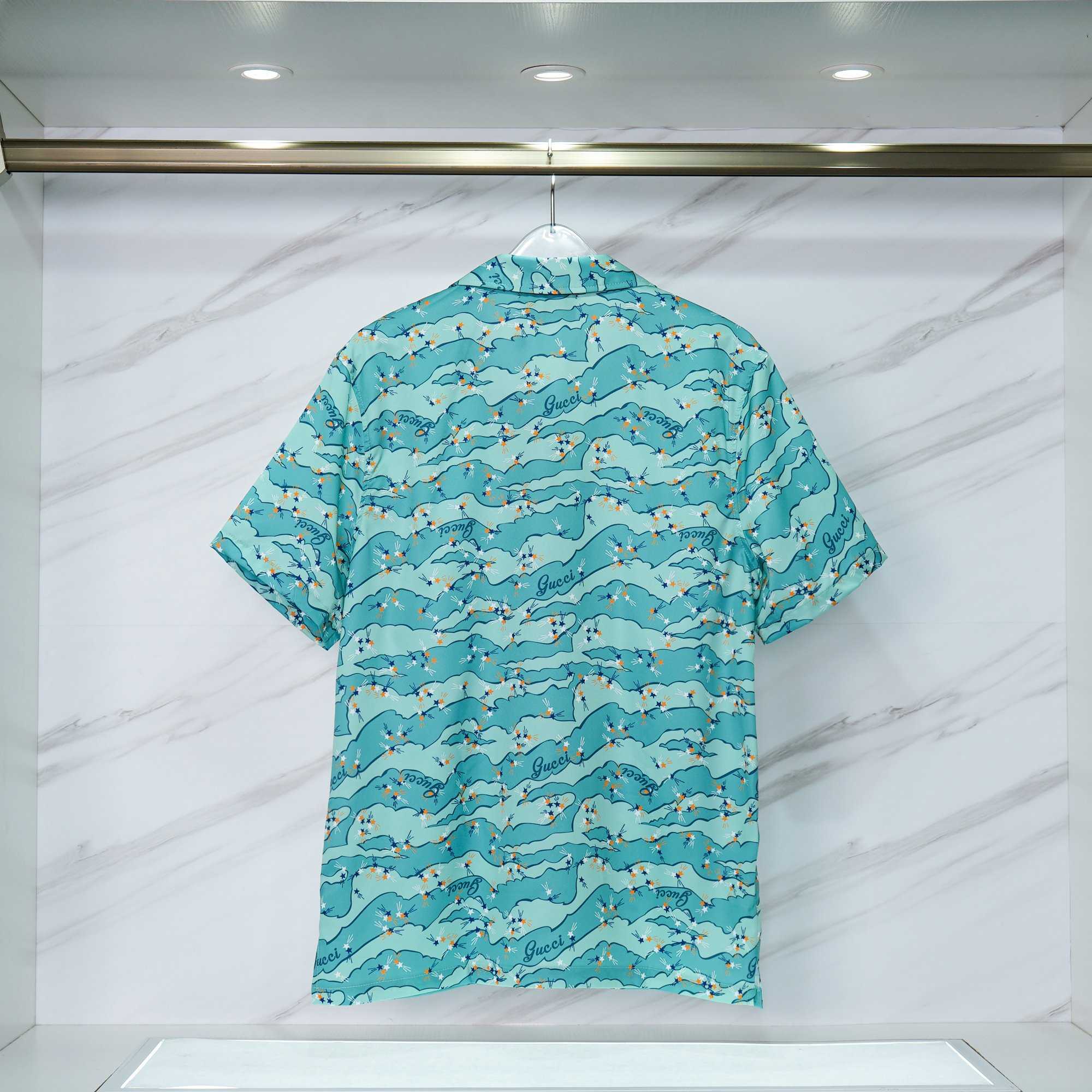 Gucci Lovelight Viscose Bowling Shirt & Shorts - 