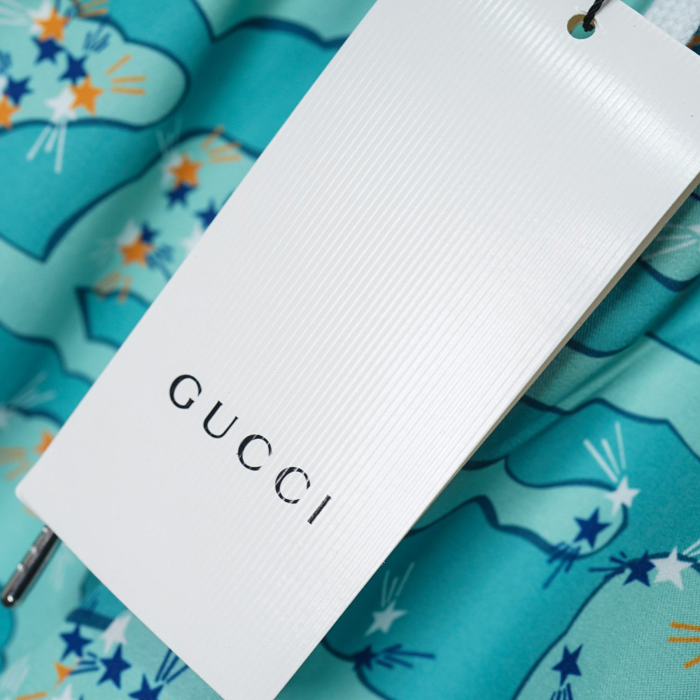 Gucci Lovelight Viscose Bowling Shirt & Shorts - 