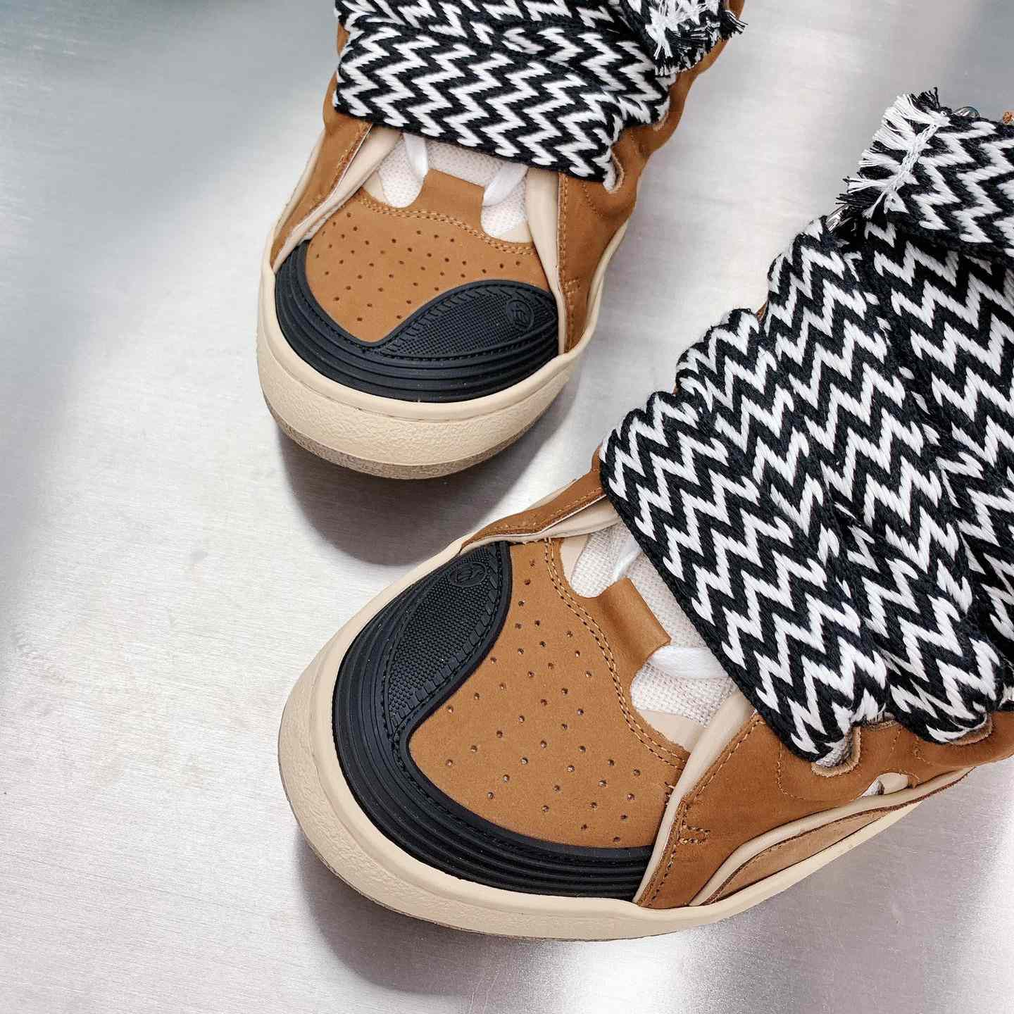 Lanvin Curb Sneakers - 