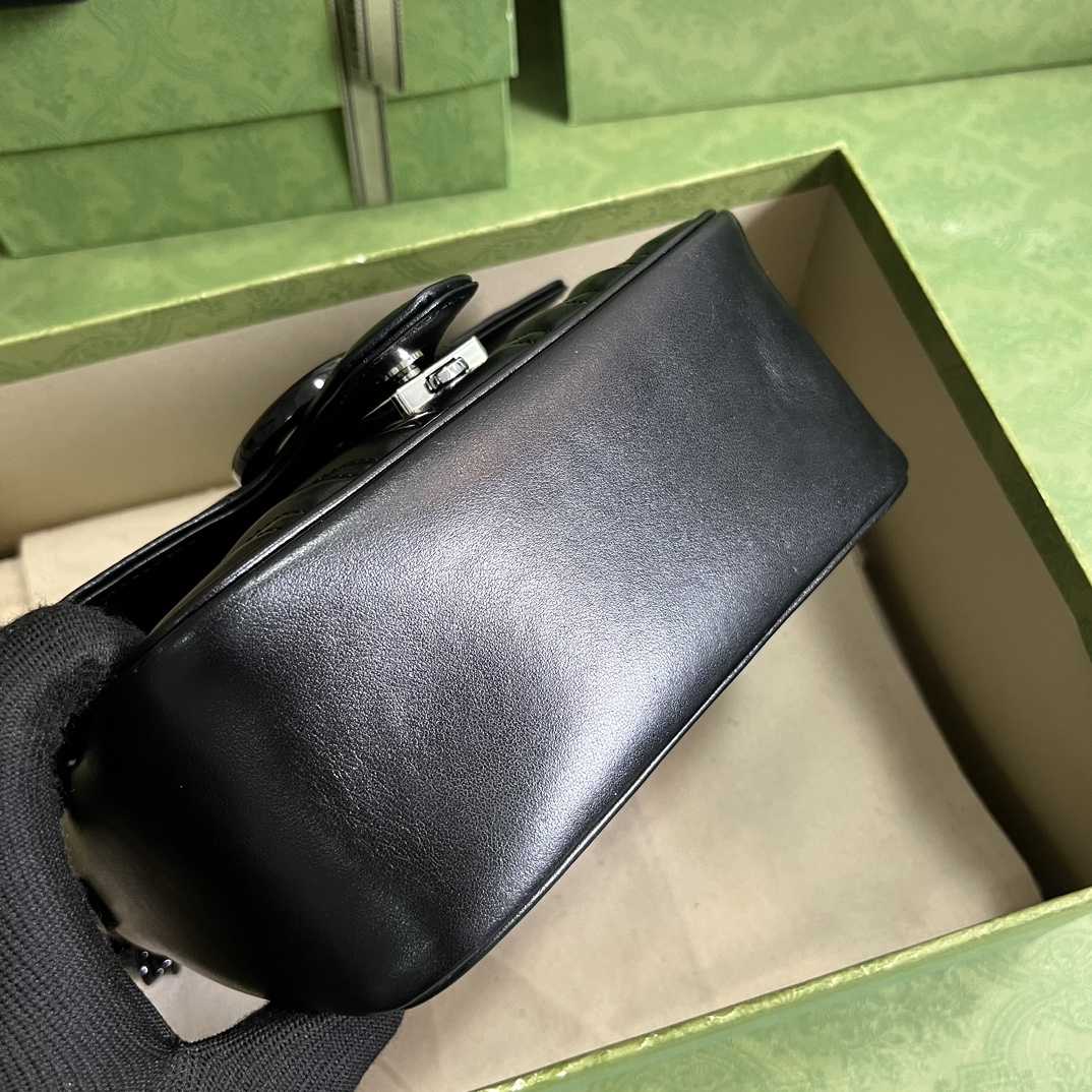 Gucci GG Marmont Matelasse Shoulder Bag  - 