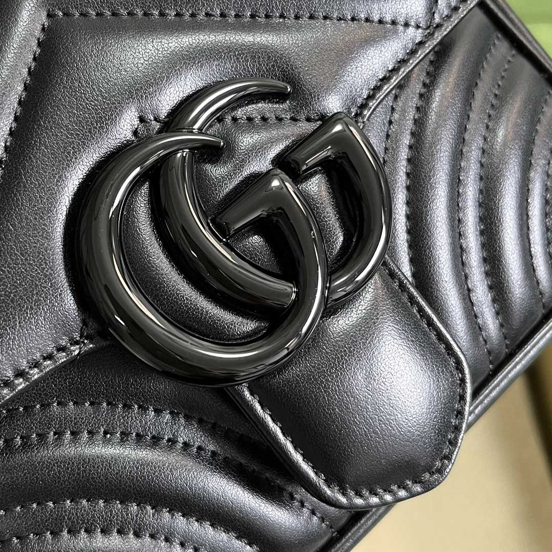 Gucci GG Marmont Matelasse Shoulder Bag  - 