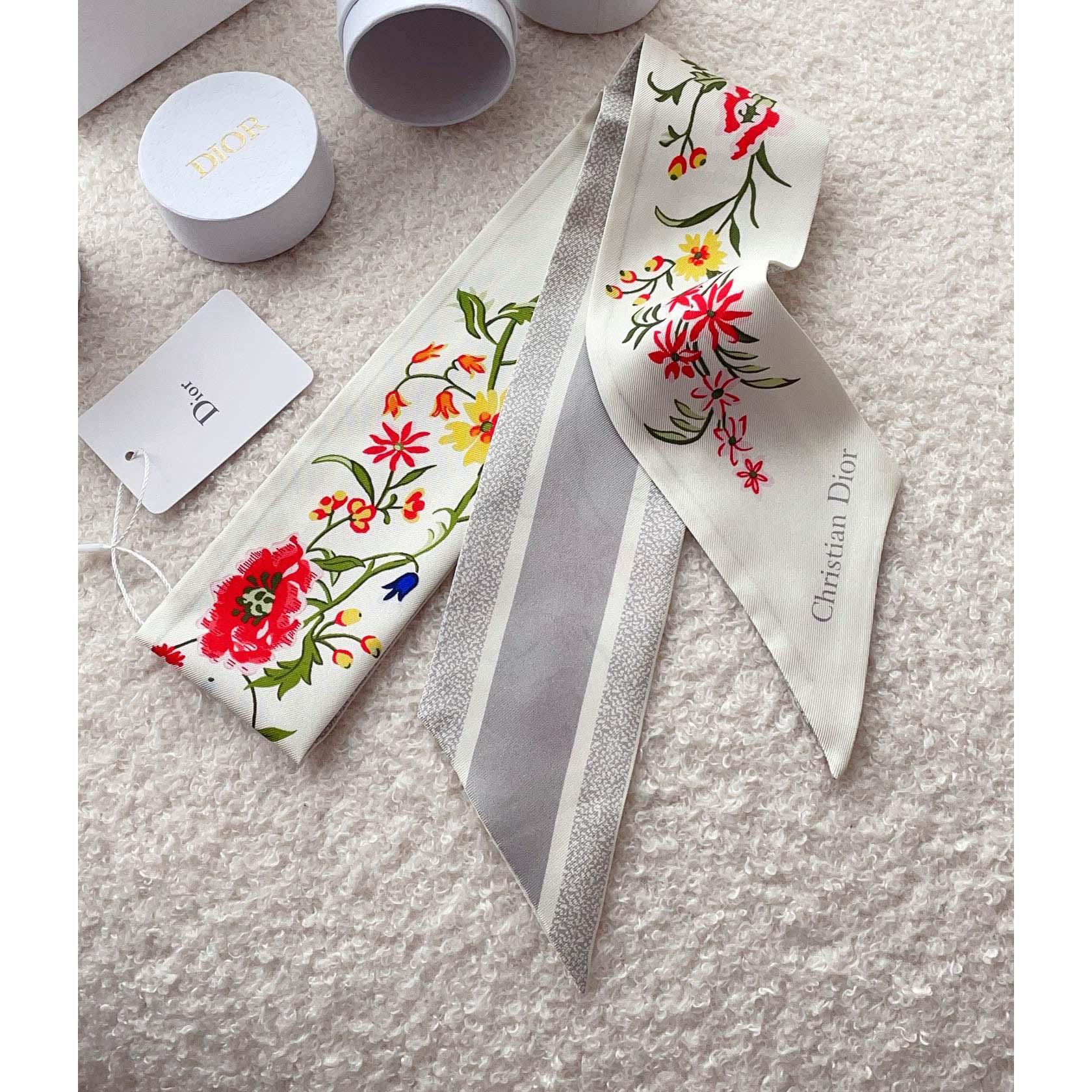 Dior Petites Fleurs Mitzah Scarf - 