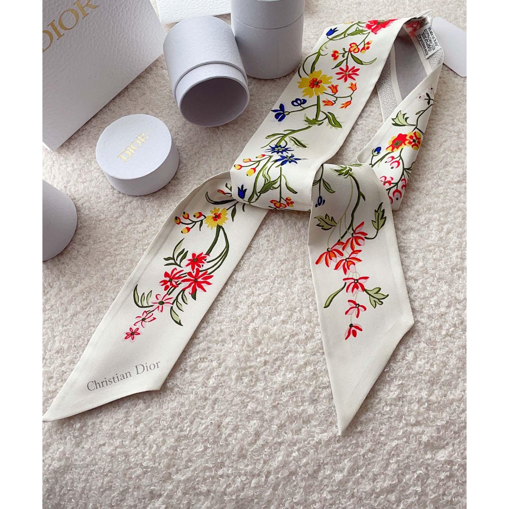 Dior Petites Fleurs Mitzah Scarf - 