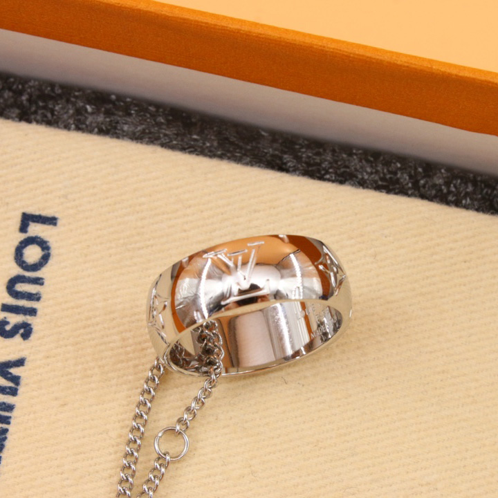 Louis Vuitton Monogram Charms Necklace    M62485 - 