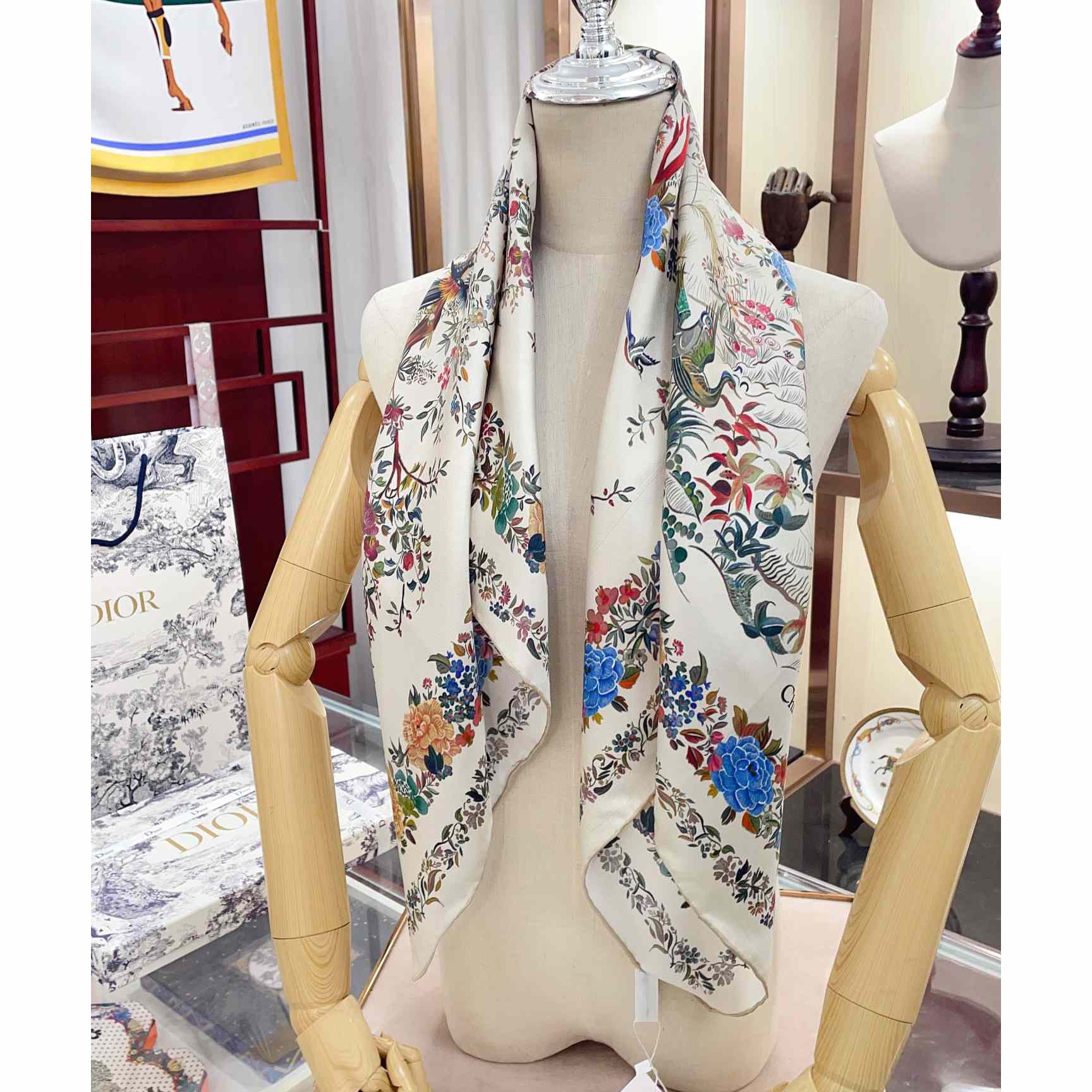 Dior Jardin d'Hiver 90 Square Scarf - DesignerGu