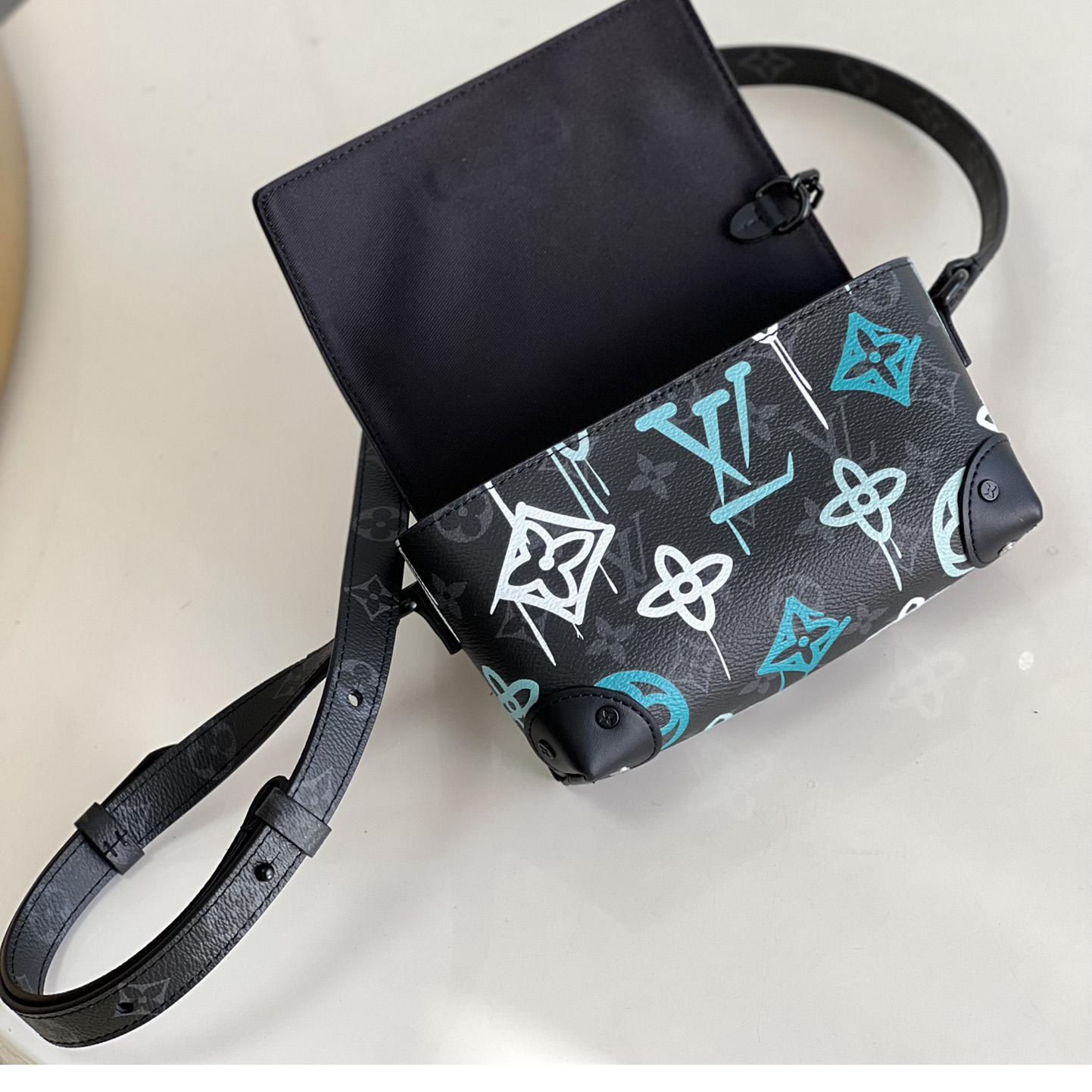 Louis Vuitton Steamer Wearable Wallet     m81852  - 