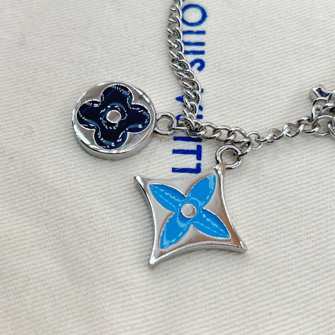 Louis Vuitton LV Instinct Enamelled Necklace    M00917 - 