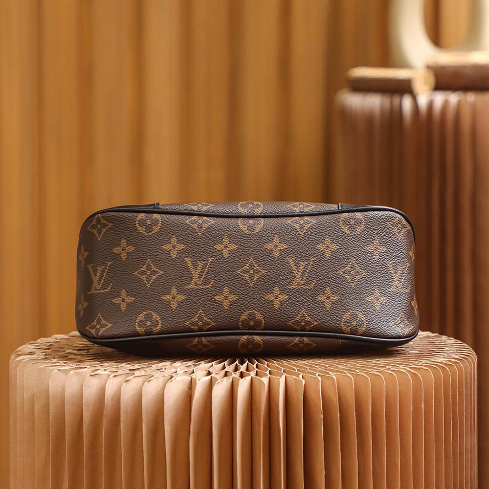 Louis Vuitton Boulogne(29*16*9.5cm)     M45831 - 