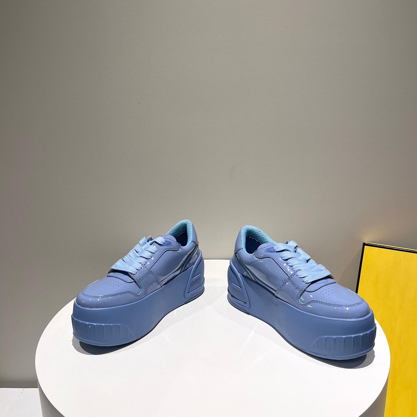 Fendi Fashion Show Blue Leather Low-Tops Sneaker  - 
