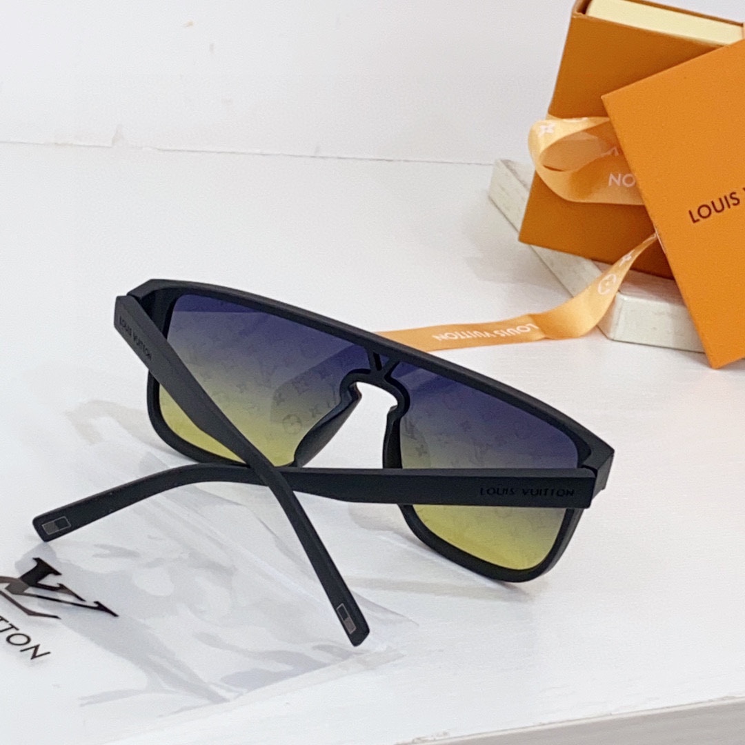 Louis Vuitton LV Waimea Sunglasses   Z1082 - 