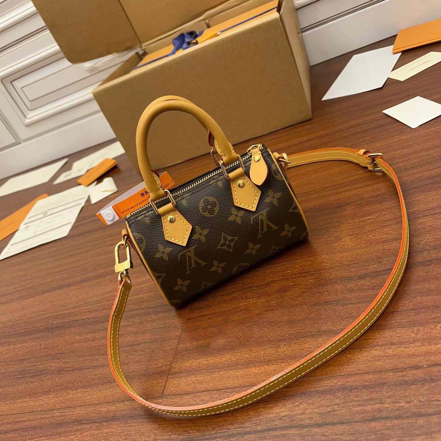 Louis Vuitton Monogram Nano Speedy Bandouliere   M81085 - 