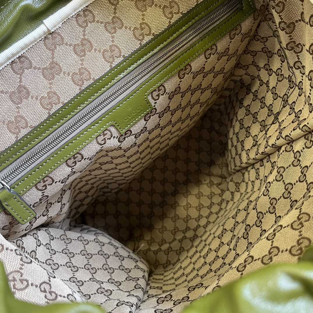 Gucci Backpack With Tonal Double G(38-44-15cm) - 