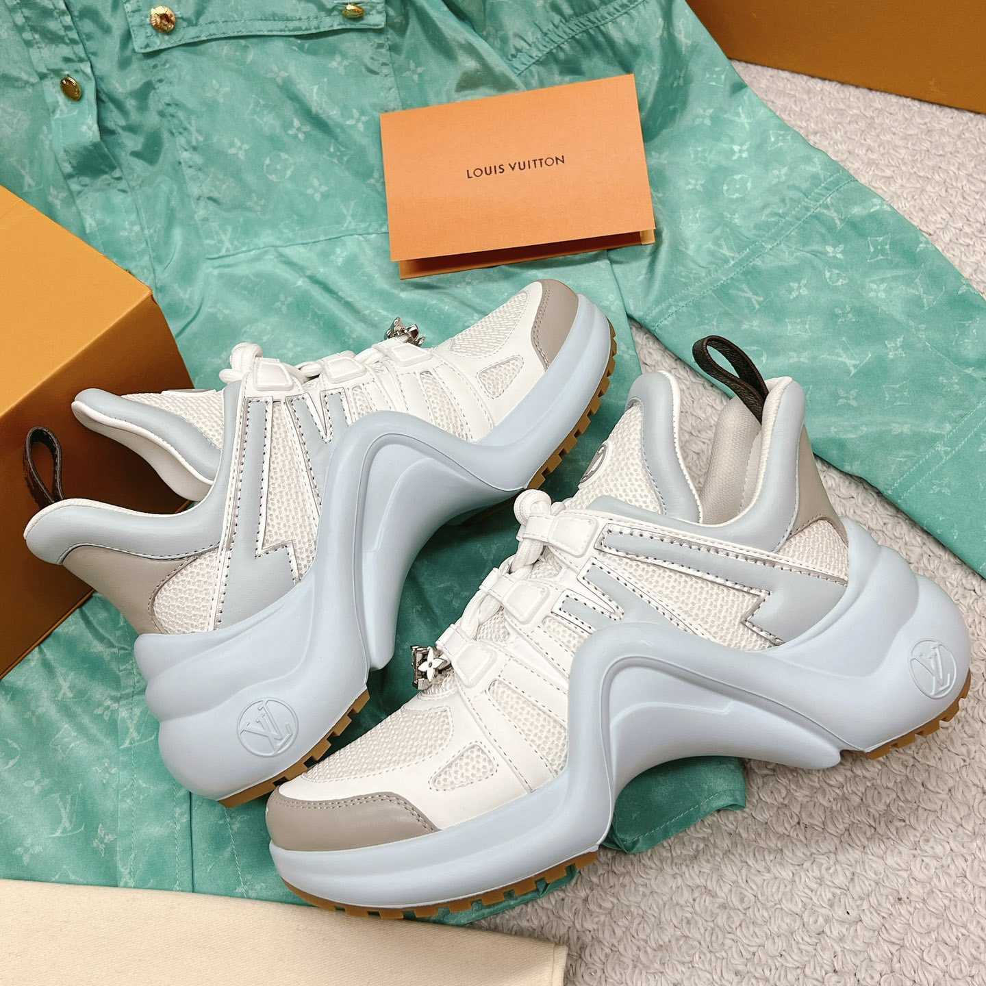 Louis Vuitton LV Archlight Trainers  (upon uk size)     - 