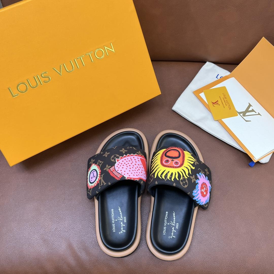 Louis Vuitton LV x YK Pool Pillow Flat Comfort Mule   1ABD8T - 