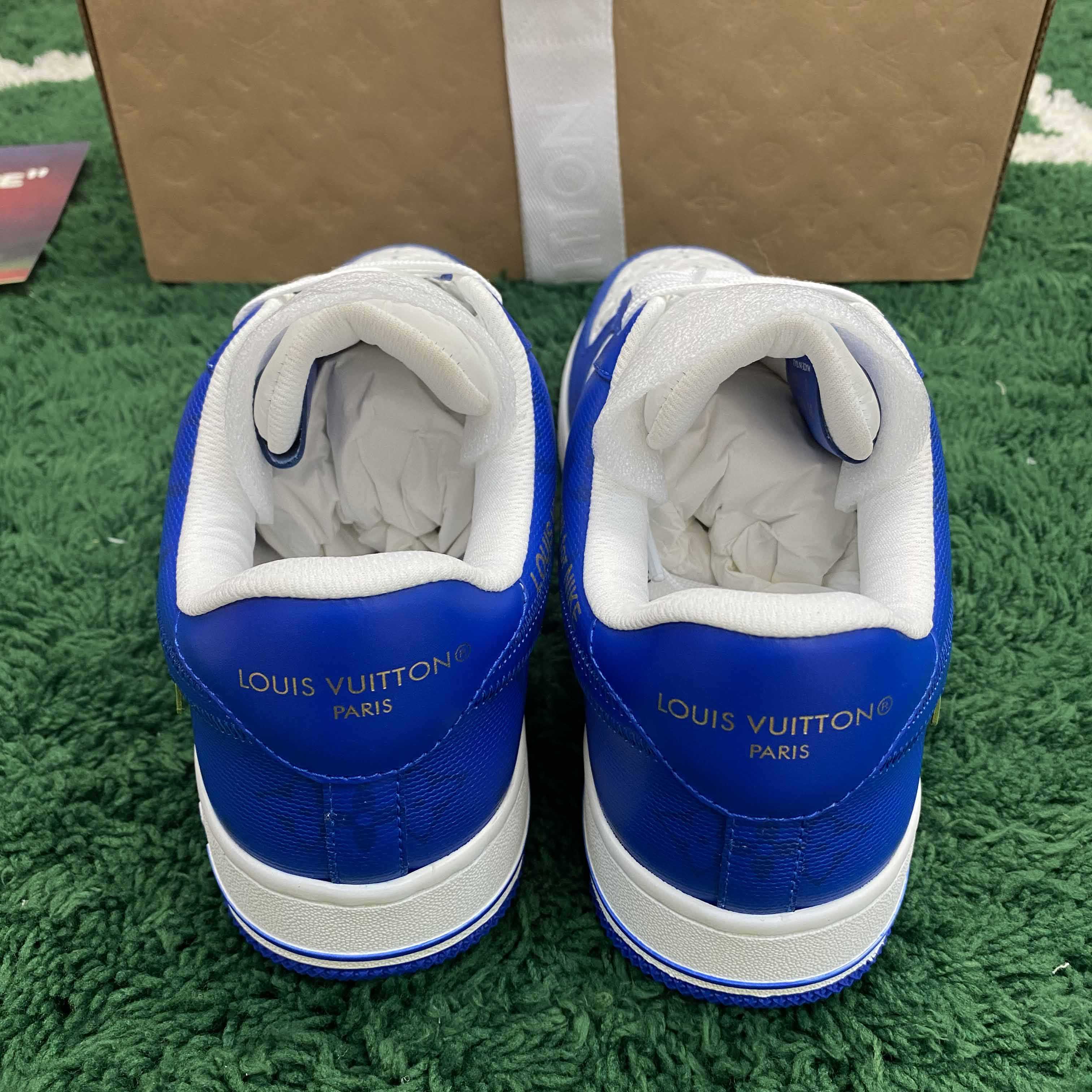 Louis Vuitton x Off-White x Nike Sneaker    - 