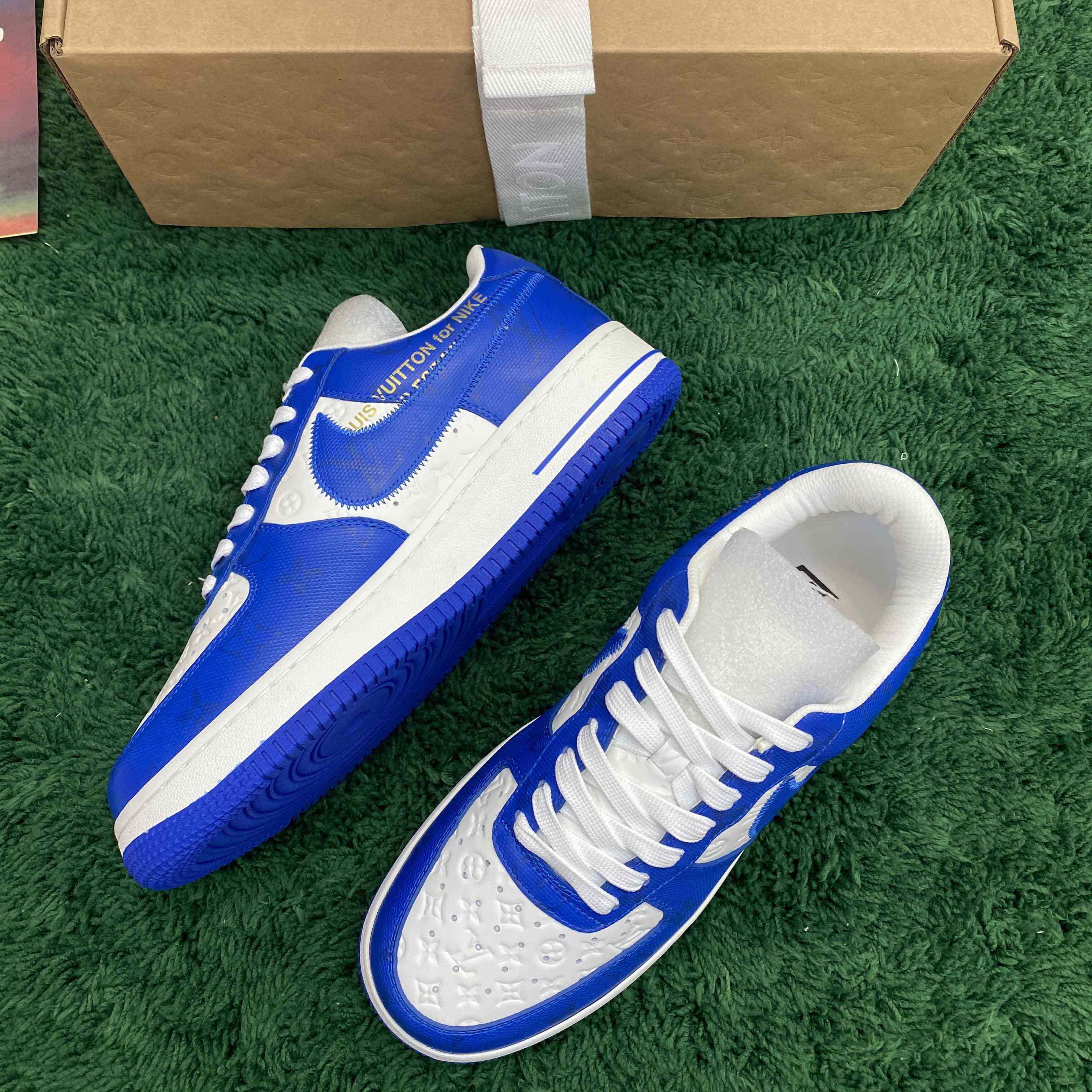 Louis Vuitton x Off-White x Nike Sneaker    - 