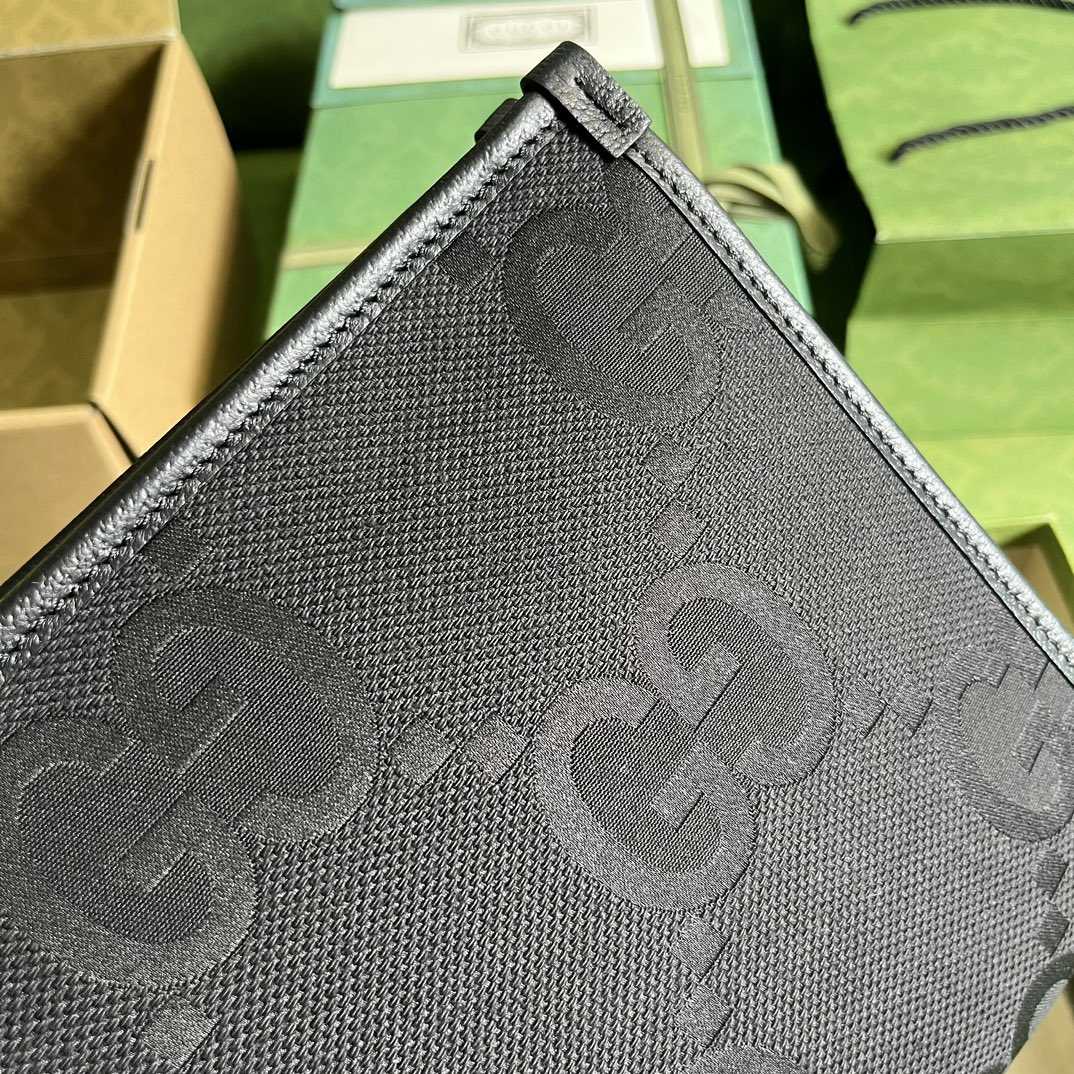 Gucci Jumbo GG Pouch(26-20-6CM) - 