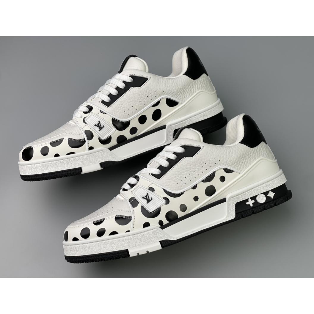 Louis Vuitton LV x YK LV Trainers (upon uk size)   - 